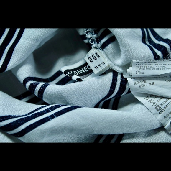 Off-the-Shoulder Striped Blouse - Picture 4 of 4